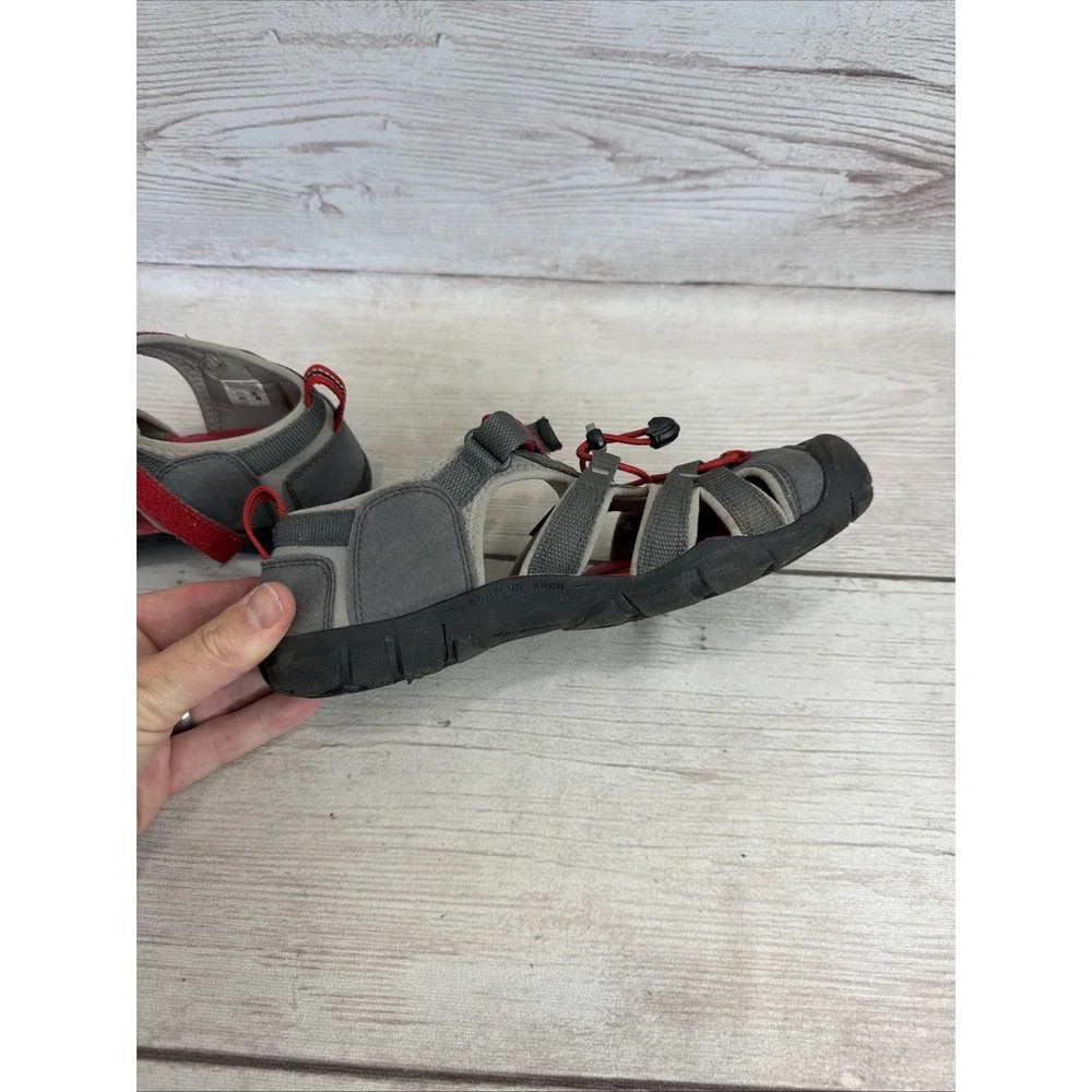 KEEN Newport H2 Sandals Gray Red Water Hiking Shoes 1022985 Men's Size 6